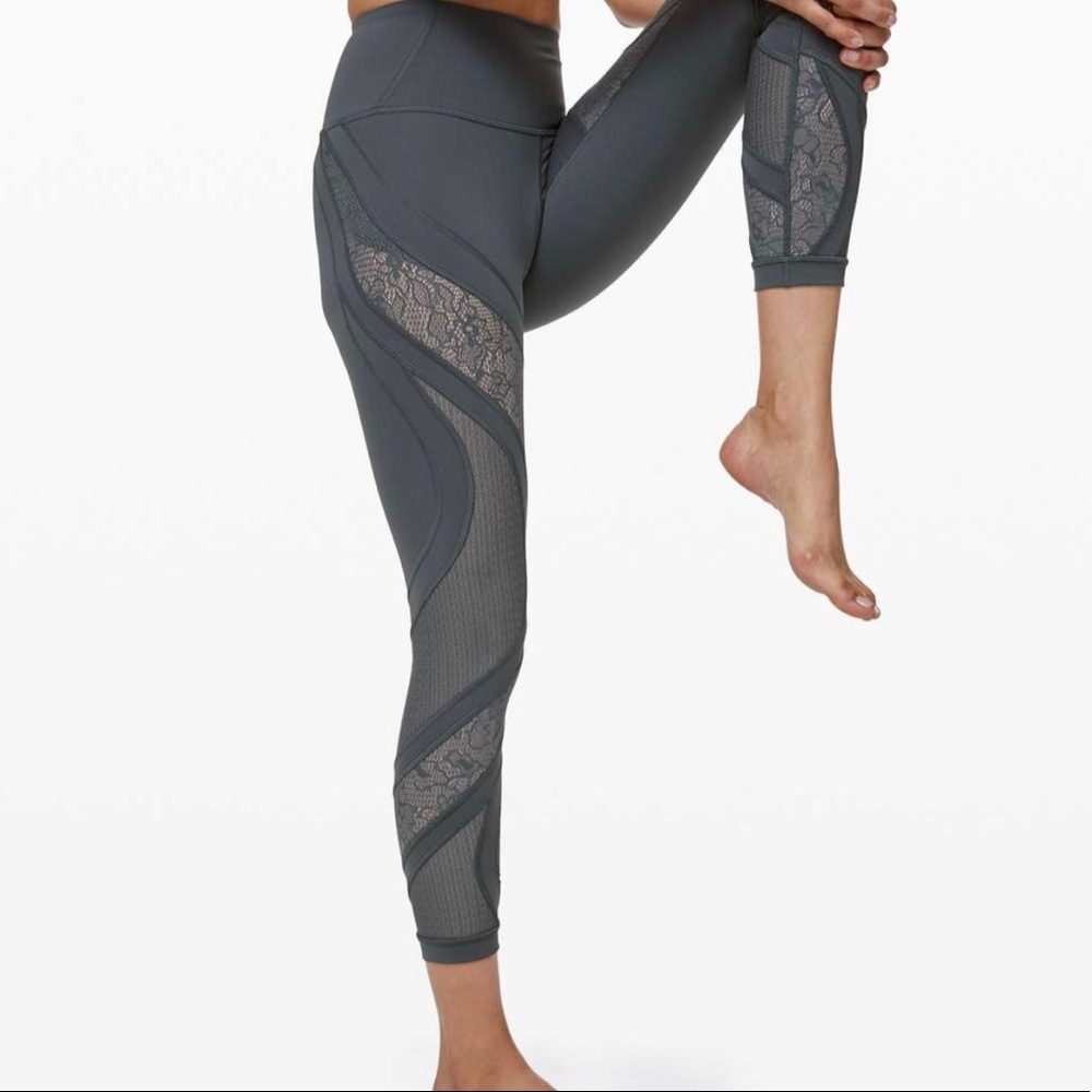 NEW Wander under High rise tight lace Lululemon